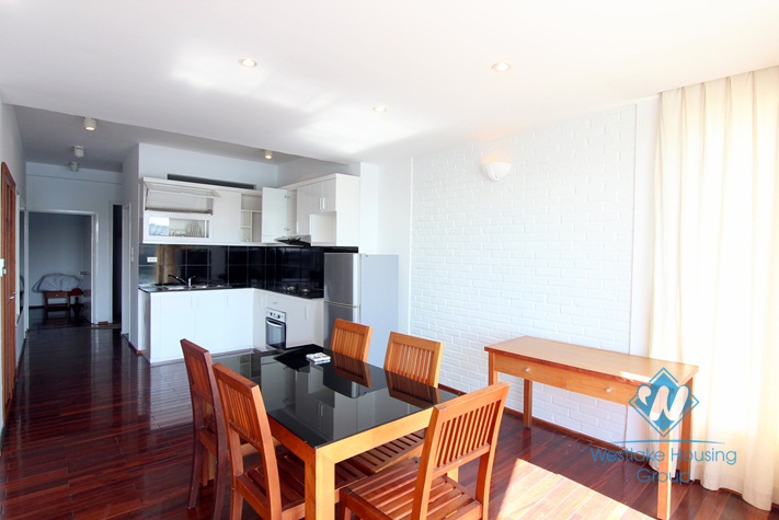 Lake view apartment available for rent in Quang An street, Tay Ho, Hanoi 